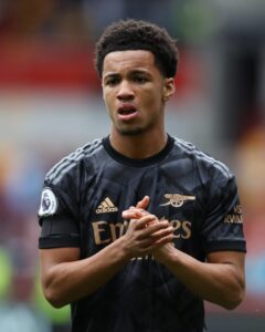 เลื่อนตำแหน่ง