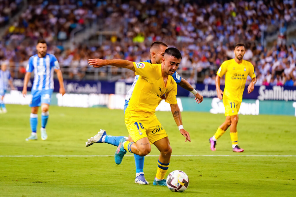 อัลแบร์โต้โมเลโร่