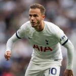 เจมส์หยอกล้อ